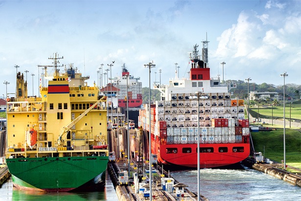 photopan2 Cargo vessel