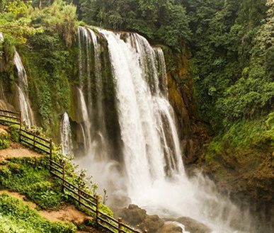 Hondura's waterfalls