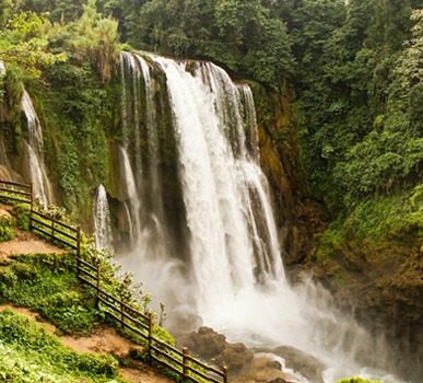 Hondura's waterfalls